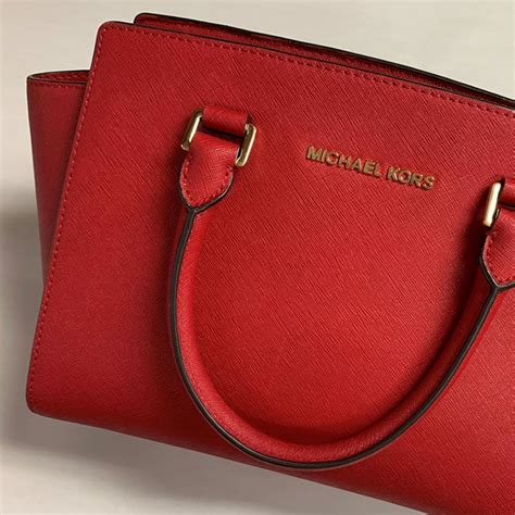 michael kors purse repair near me|Michael Kors customer service phone.